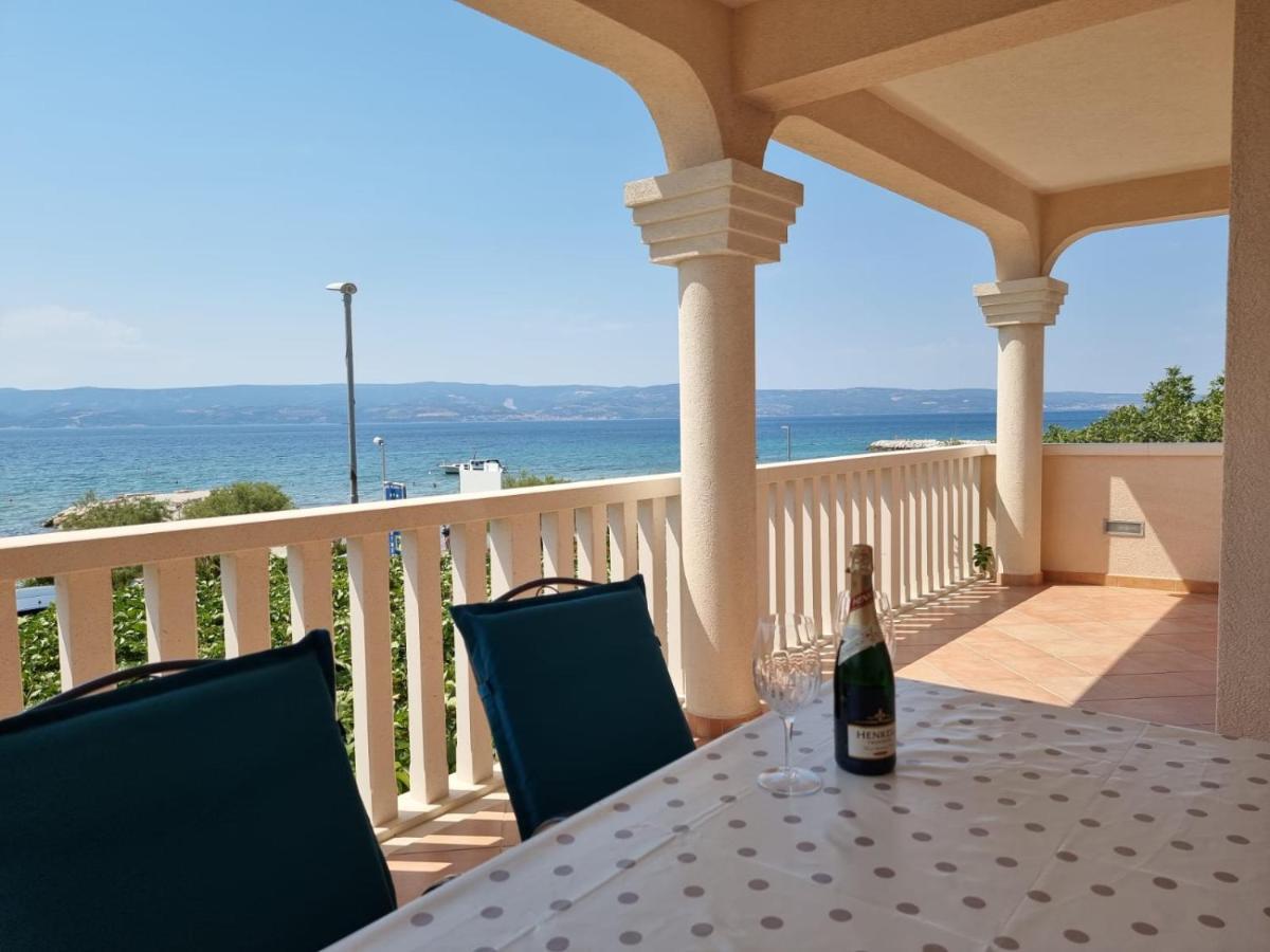 Omis Apartmani Mouse Exterior photo