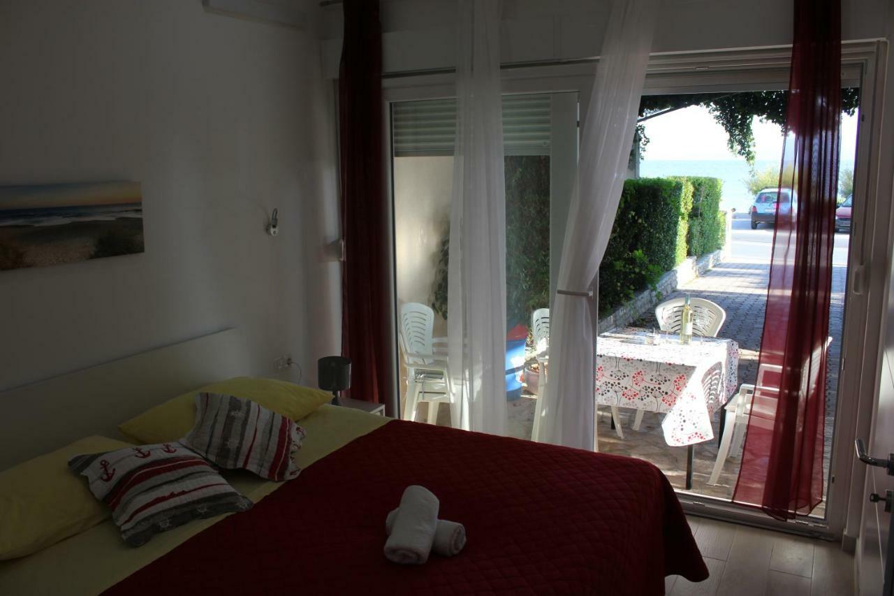 Omis Apartmani Mouse Exterior photo
